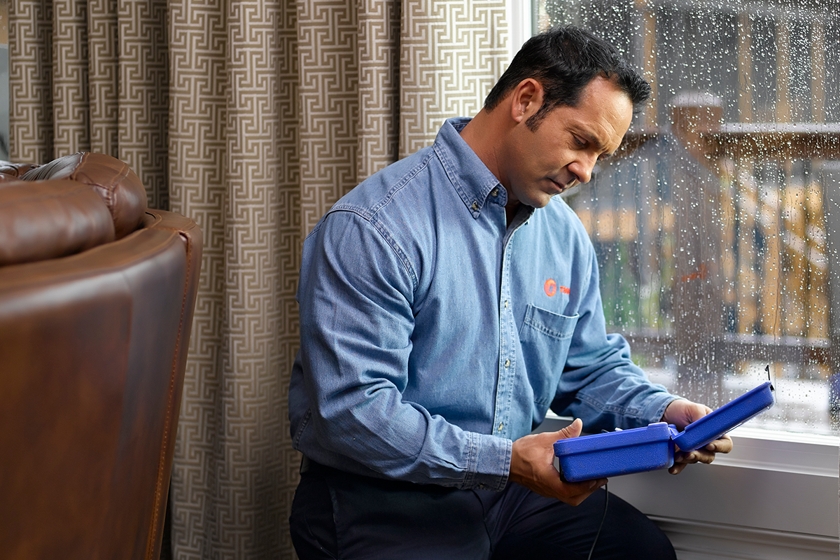 Trane Talent Checking Indoor Air Quality